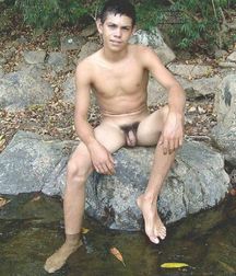 Gulierb in Paradise 5ae7e88e47b16.jpg