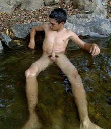 Gulierb in Paradise 5ae7e8b0eb5fc.jpg