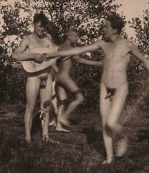 Vintage Gay Boys Pics 1  5ae10e77ba7f1.jpg