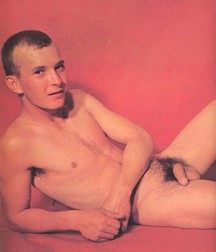 Vintage Gay Boys Pics 1  5ae10f7d5e80c.jpg