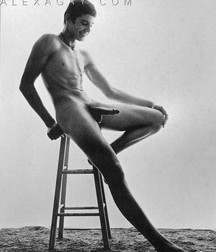 Vintage Gay Boys Pics 1  5ae110087f44b.jpg