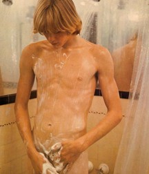 Vintage Gay Boys Pics 1  5ae110f418761.jpg