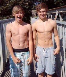straight twink tube boys pecs & abs 1 6164a4d889928.jpg