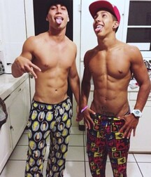 pecs & abs twink tube shirtless 6168ea44ef6a9.jpg