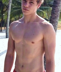 pecs & abs straight twink tube boys 6169e3a0e22b8.jpg