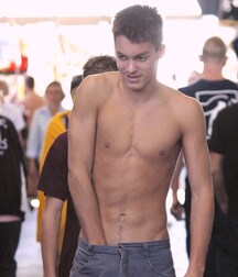 pecs & abs straight twink tube boys 6169e3c99bdde.jpg