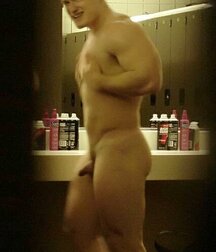 gym & GI nude str8 guys 62c357a1c801d.jpg