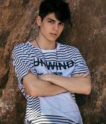 boys 9 5d9a221e58484.jpg