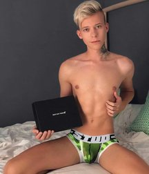 Boys 8 5d9b7d30ba95c.jpg