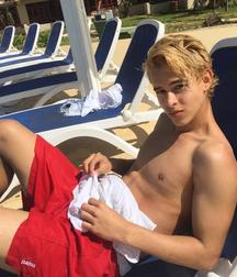 Boys 8 5d9b7d85d5971.jpg