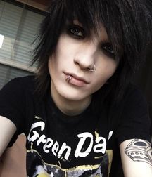 Emo boys 5d9ba42baddd0.jpg