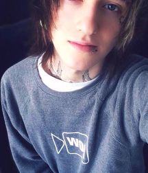 Emo boys 5d9ba433cef85.jpg