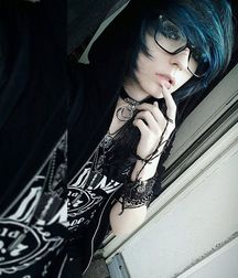 Emo boys 5d9ba436b20ed.jpg
