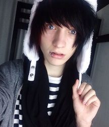 Emo boys 5d9ba443266d8.jpg