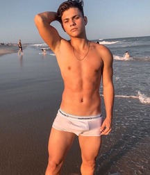 boys 9 5d9ba548b462e.jpg