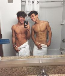 Boys 11 5da36642dca0d.jpg