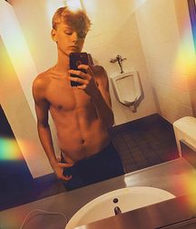Boys 12 5da742b4ba73b.jpg