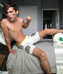 Twinks love gay boys 5ecfd3b664d3d.jpg