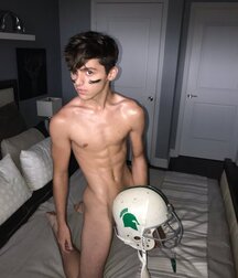 Twinks love gay boys 5ecfd3ca4ad21.jpg