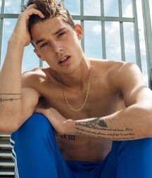 hot, young and wet... 5b0d88d7aaa2d.jpg