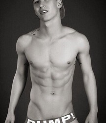 Gorgeous guys... 5b0f1e066e32e.jpg
