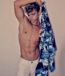 Past hotties... 5b20247c63869.jpg