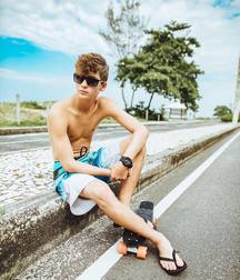Kev05 Twinks Feet Cocks 5b12e41acaf1d.jpeg