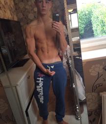 Kev03 Twinks Feet Cocks 5b12e4e8ebcab.jpeg
