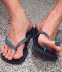 Kev06 Twinks Feet Cocks 5b1478d9c25af.jpeg