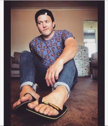Kev59 Boys Feet Flipflops 5c01596d88085.jpeg
