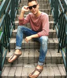 Kev59 Boys Feet Flipflops 5c01598a263d4.jpeg