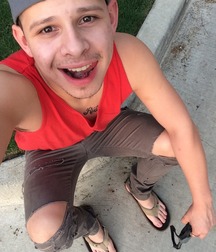 Kev59 Boys Feet Flipflops 5c0159a750287.jpeg