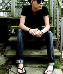 Kev59 Boys Feet Flipflops 5c0159dad3916.jpeg