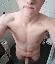 Kev70 Twinks Cocks Feet 5c16e195831ee.jpeg