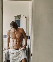 Guys 5c70b3f965584.jpg