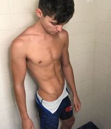 Album 44 5cf4940e59bc3.jpg