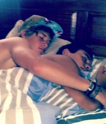 Tender Moments 5b10a84c85e3c.jpg