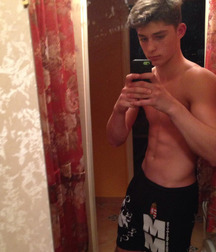 Cute Guys 5b11ed87792b4.jpg