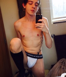 slutty boy 5701538bcb982.jpg