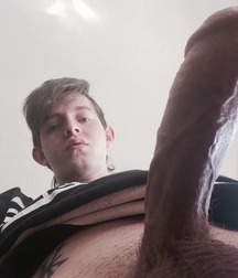 slutty boy 570153a1d9e41.jpg
