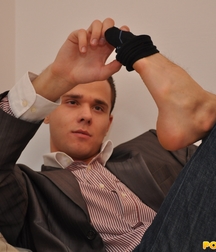 Lucas Feet 5b59757a8a996.jpg