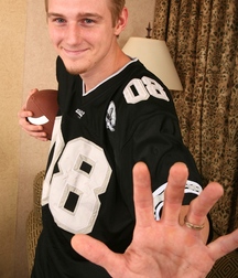 Vohn Football Solo  5b67ec83ba4b8.jpg