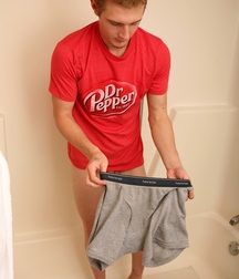Vohn Red Tee 5b67f2e8daae5.jpg