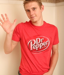 Vohn Red Tee 5b67f30e18e4a.jpg