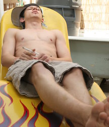 Ian Madrox Pisses on Himself 5b7438c386b5d.jpg