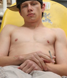 Ian Madrox Pisses on Himself 5b7438d20f2ec.jpg