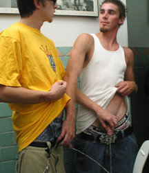 Ian & Evan Pissing 5b743c610127e.jpg