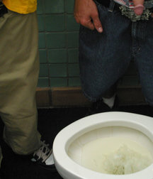 Ian & Evan Pissing 5b743c75af65f.jpg