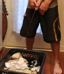Kelly Cooper Laundry Piss 5b7441e43d593.jpg