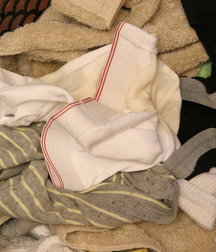 Kelly Cooper Laundry Piss 5b7441f418ccd.jpg